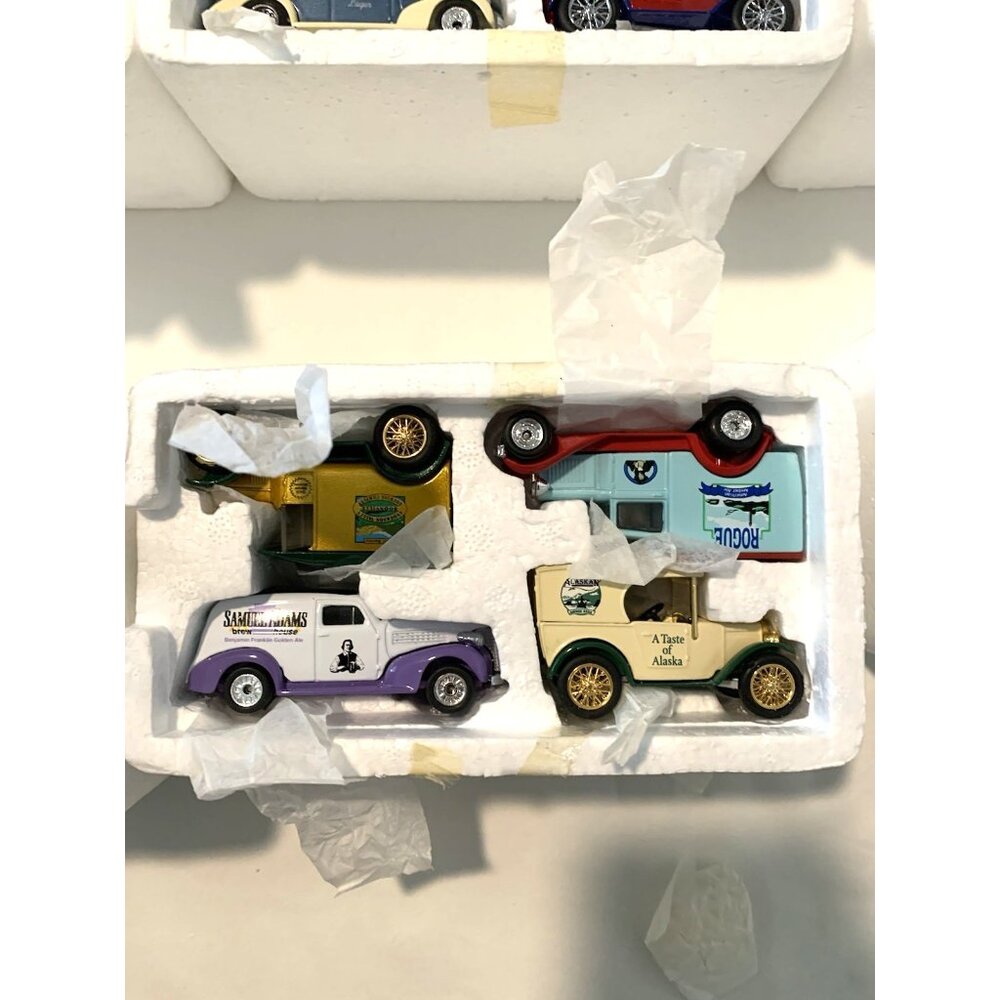 Matchbox 1996 Set of 24 Great American Micro Breweries Trucks Display Racks 1:64 - Picture 6 of 13